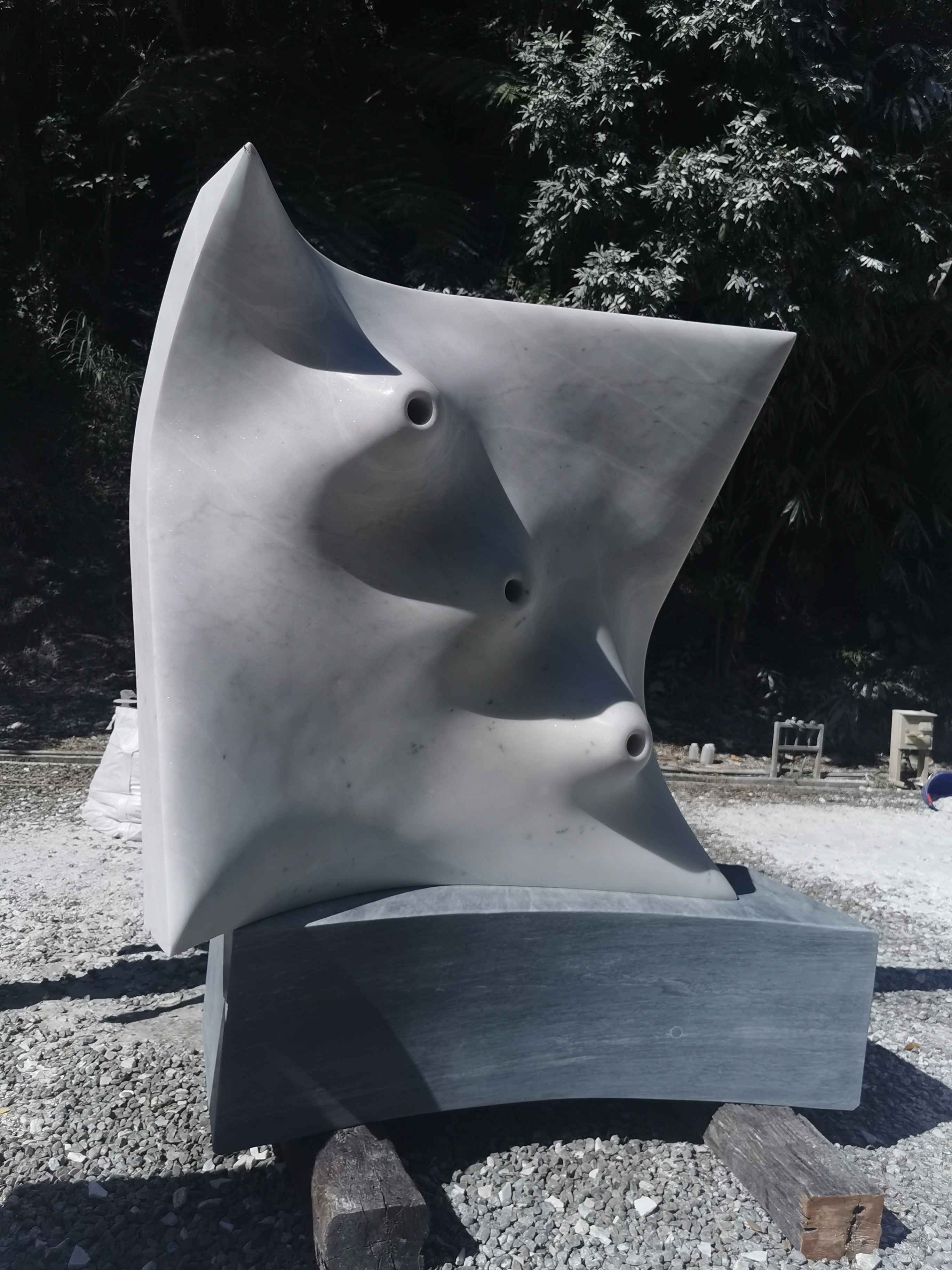 【华丽变身】贺州白”闪耀2019BenQ国际雕塑创作营