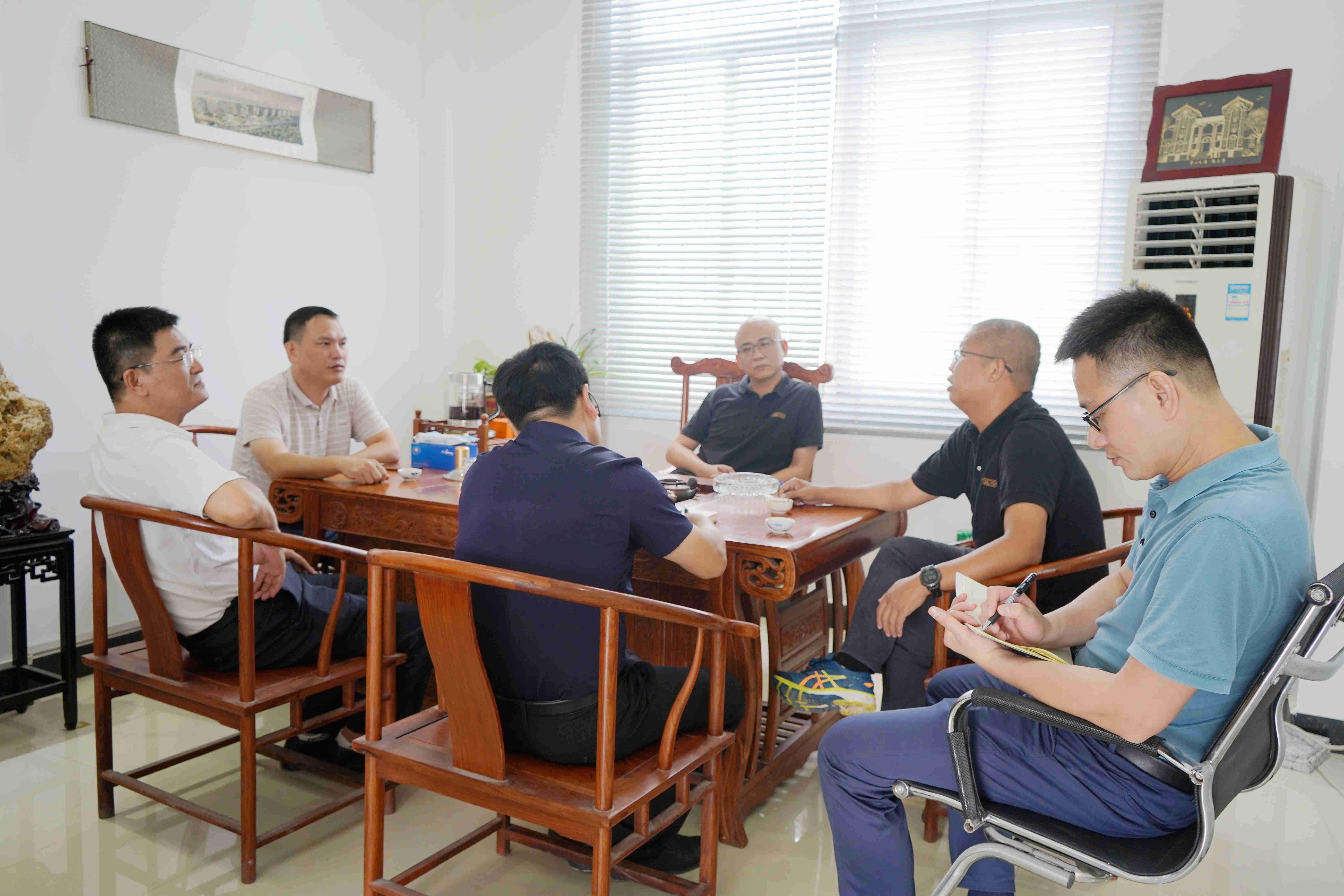 广西贺州旺高工业区：加大产业发展决心，领导带队服务企业